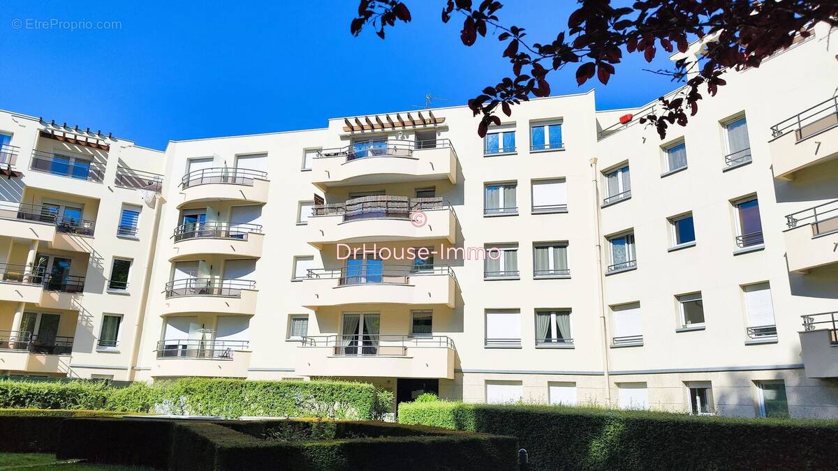 Appartement à RIS-ORANGIS