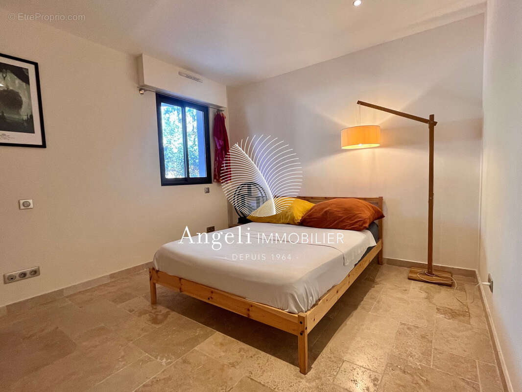 Appartement à LES ISSAMBRES