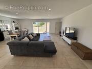 Photo 1 - Maison à ROUJAN