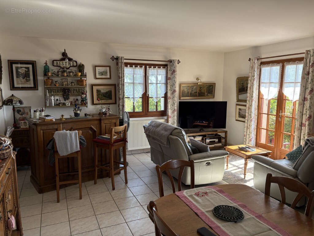 Maison à JUILLAC
