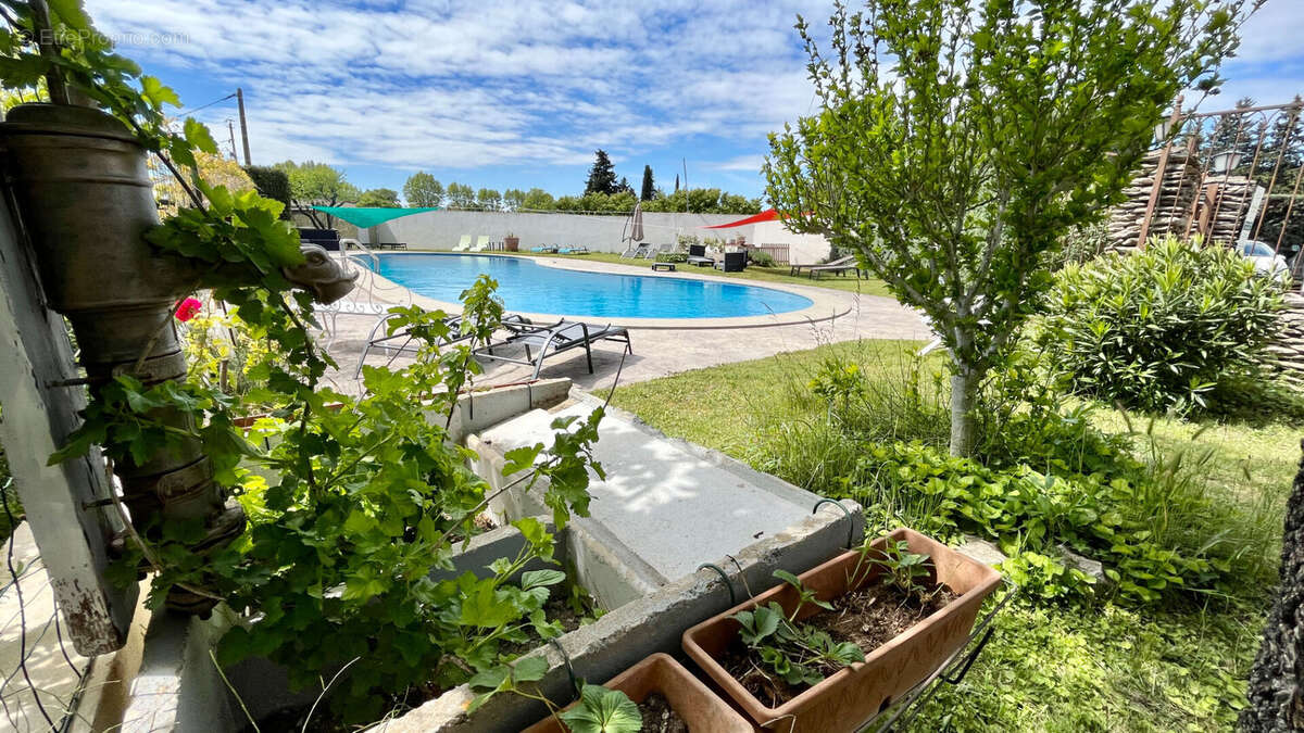 Maison à SAUMANE-DE-VAUCLUSE