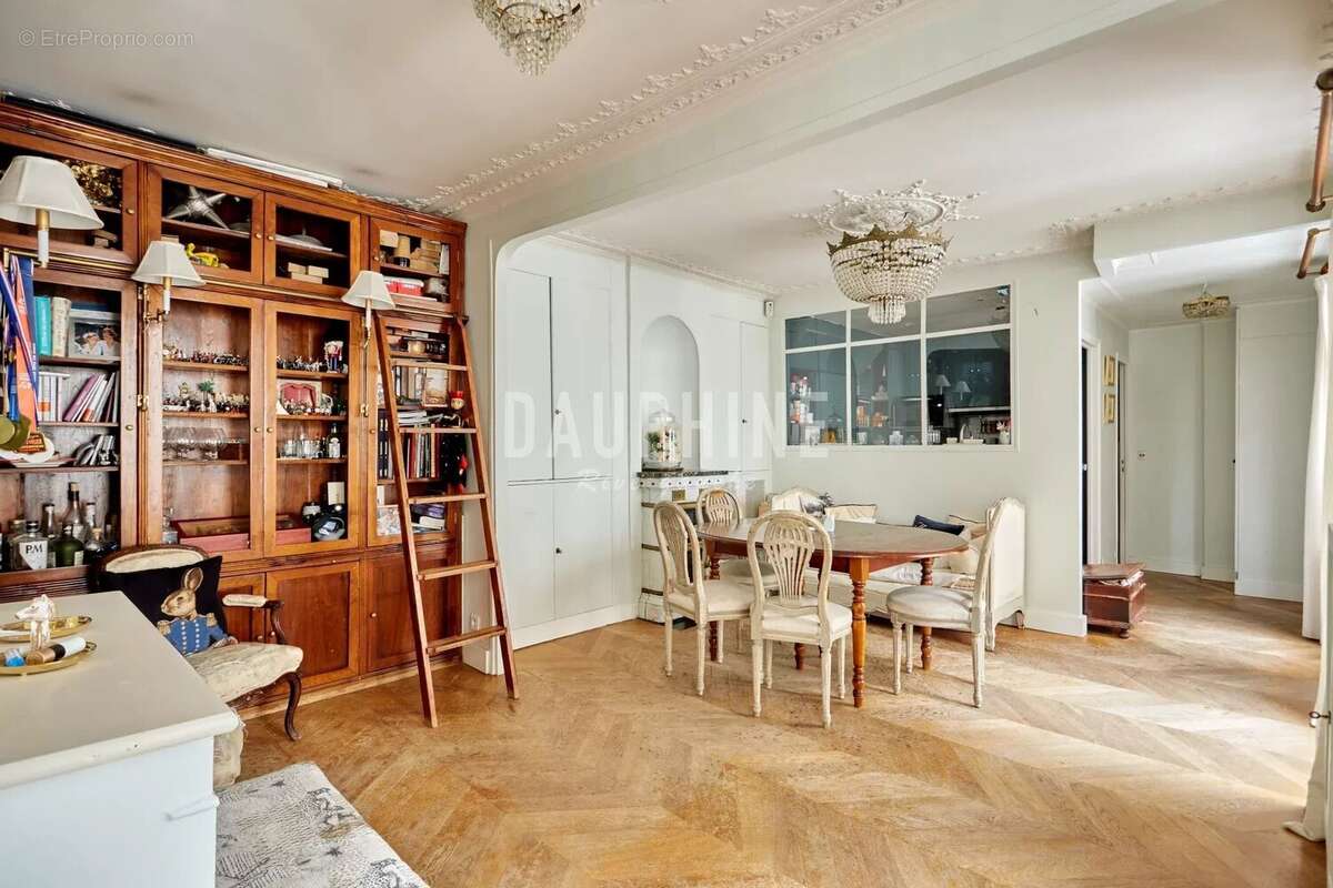 Appartement à PARIS-6E