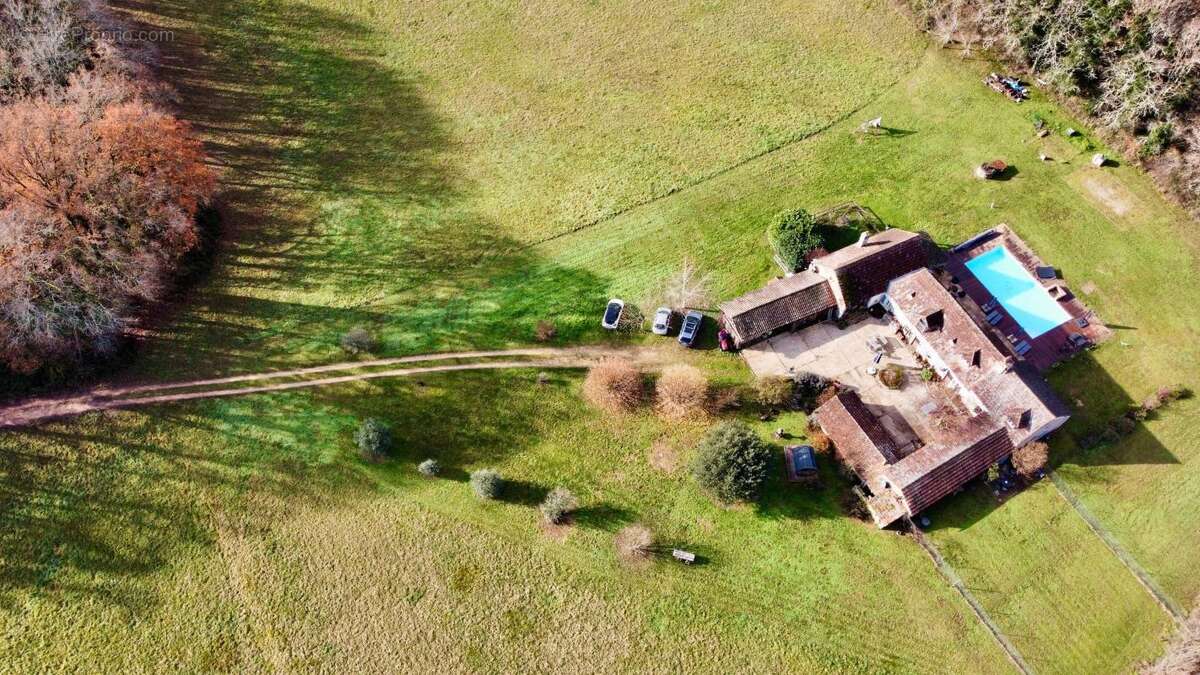 Maison à SAINTE-ALVERE