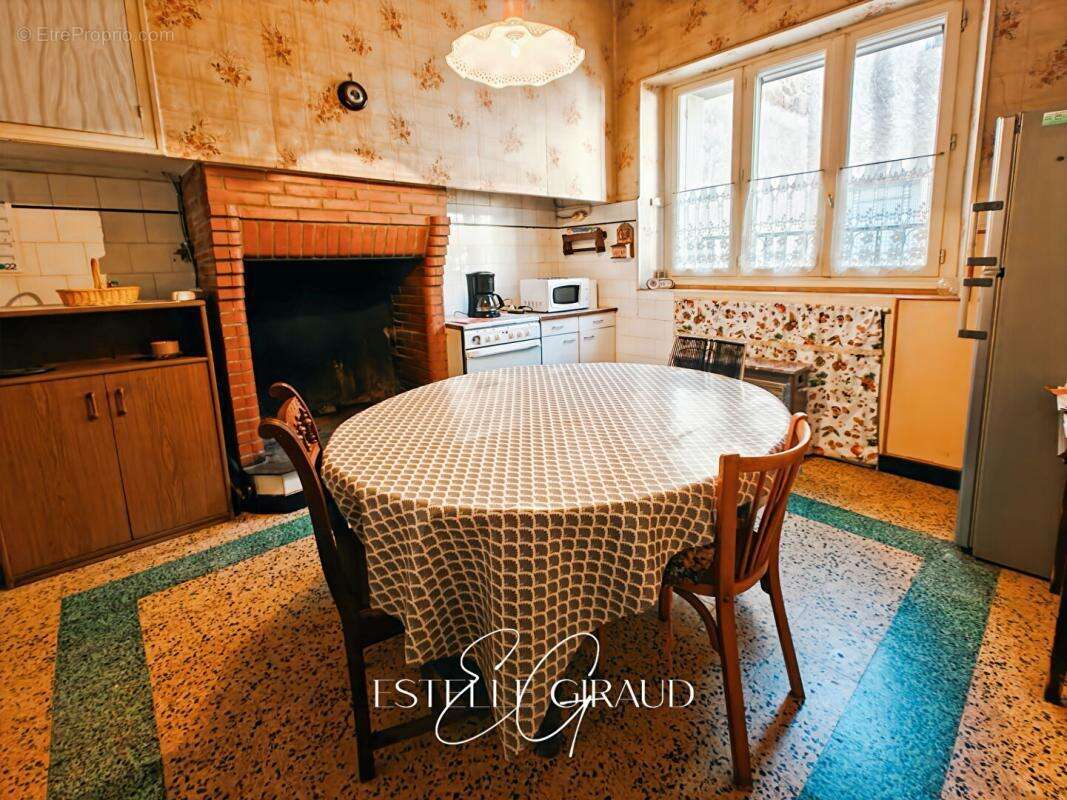 Maison à CAUNES-MINERVOIS