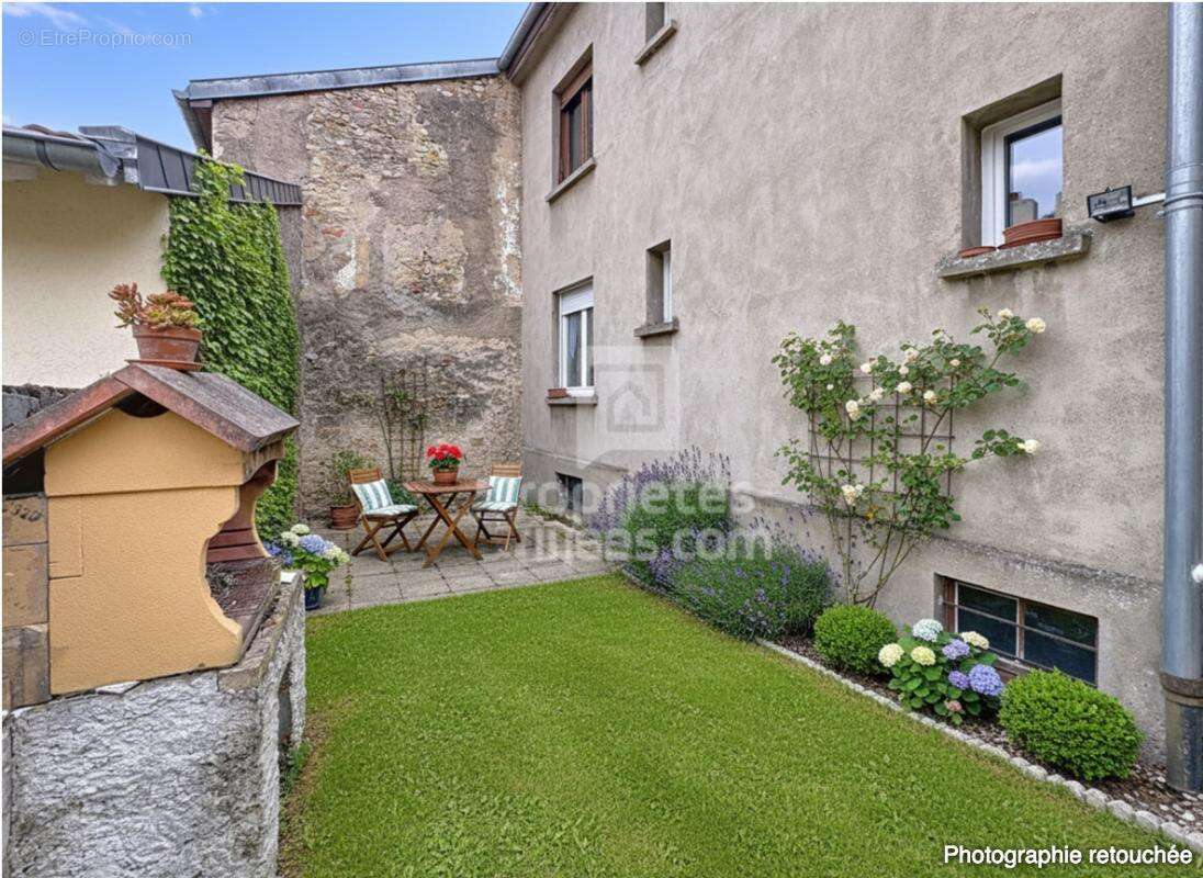 Maison à CHATEL-SAINT-GERMAIN