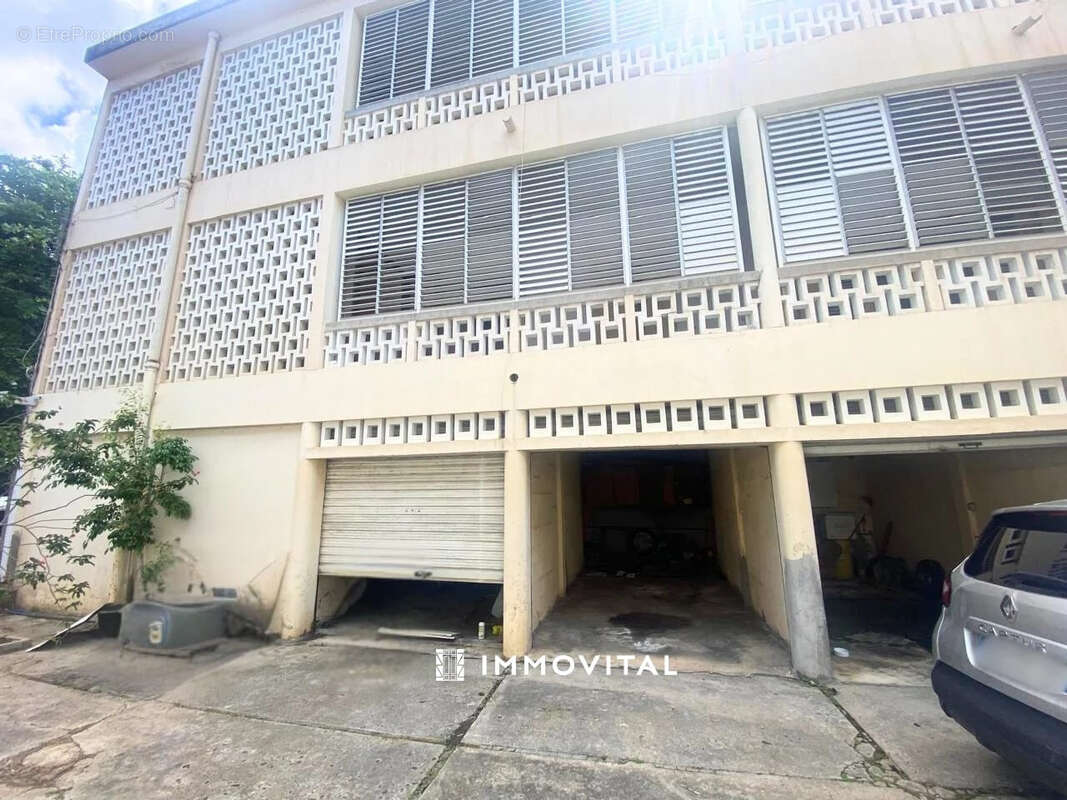 Appartement à POINTE-A-PITRE
