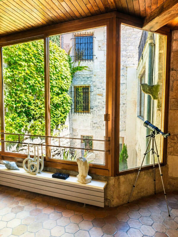 Maison à CHATEAUNEUF-SUR-CHARENTE
