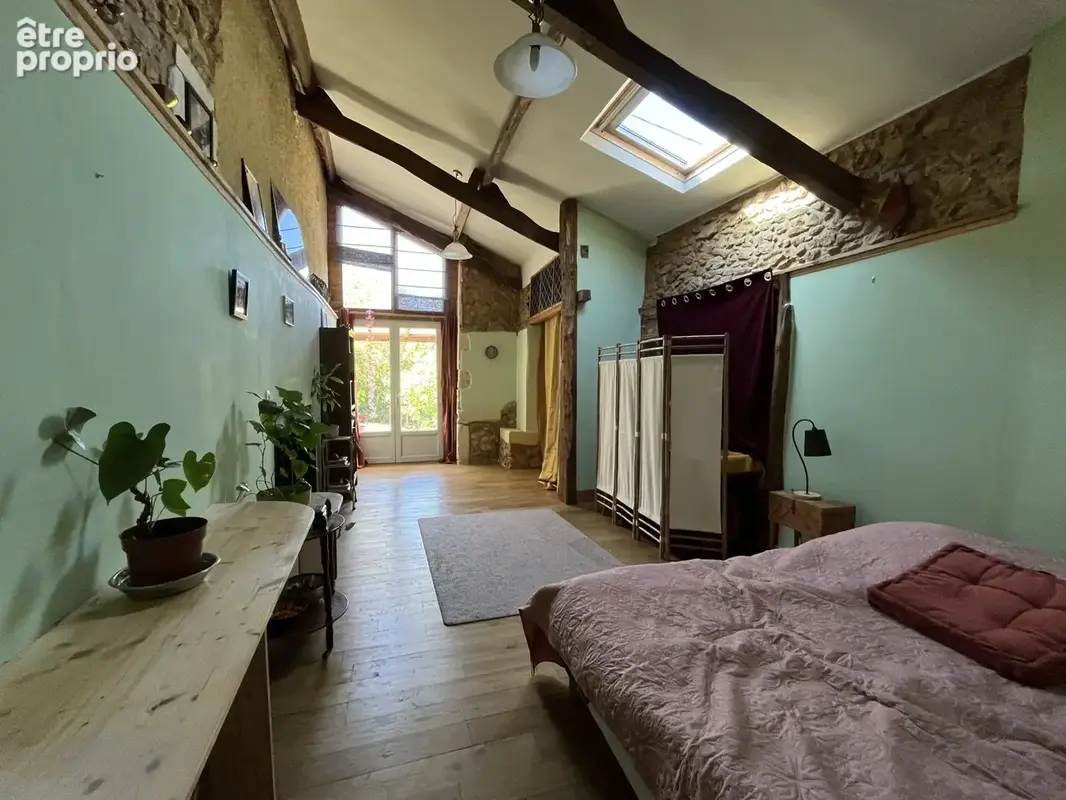 Maison de campagne sur 5 000m2 de terrain - photo 8