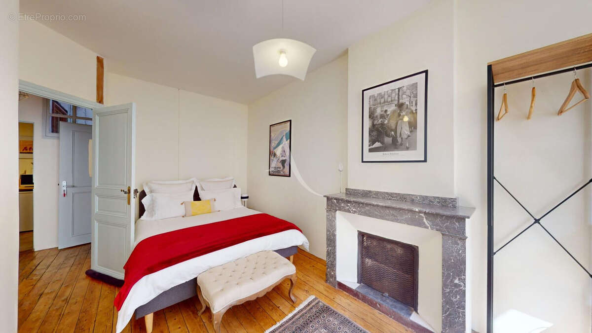Immeuble Carcassonne : 1 local + 3 appartements T2 - photo 4