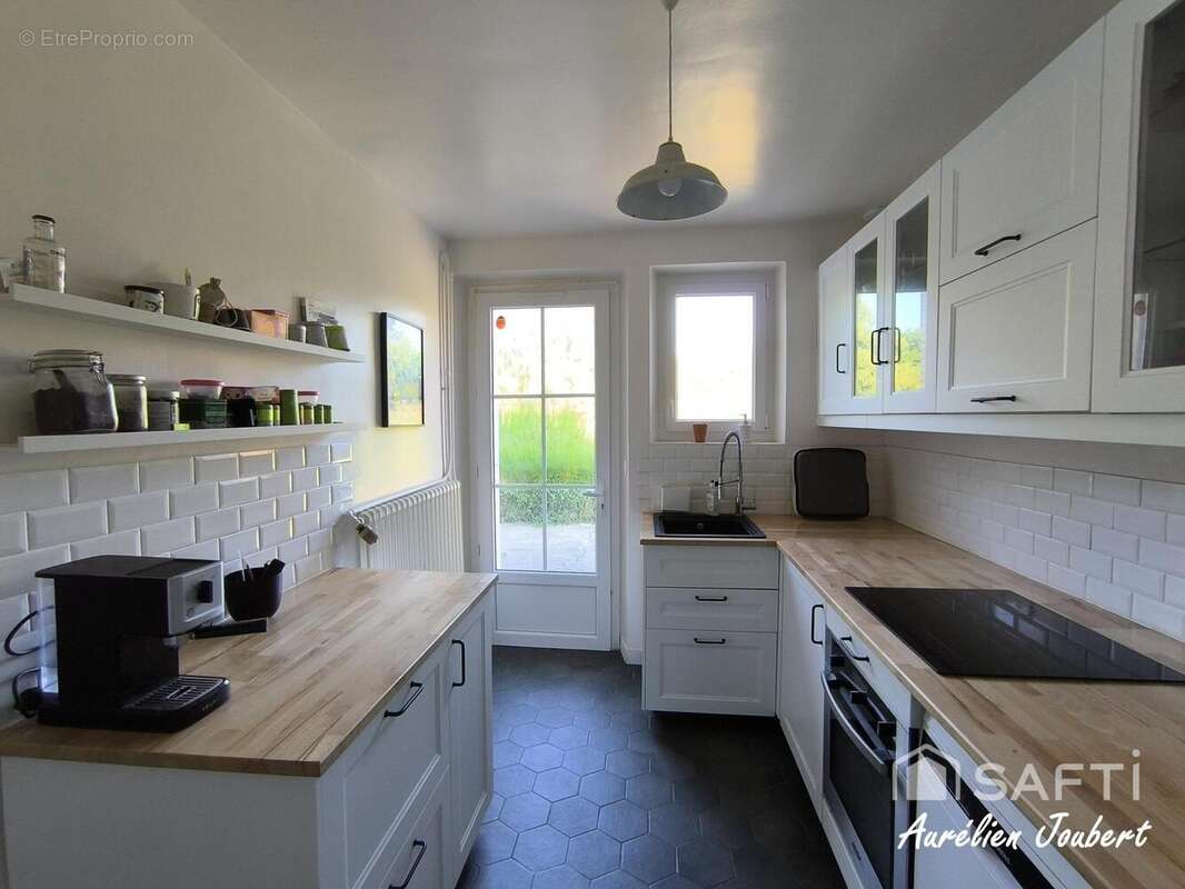 Photo 4 - Maison à EGUZON-CHANTOME