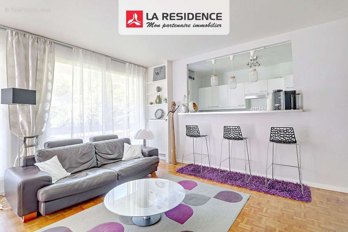 Appartement à MAREIL-MARLY