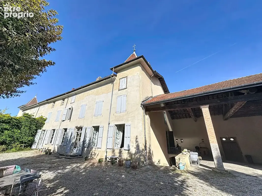 Maison La Cote Saint Andre 10 pièce(s) 380 m2 - photo 4