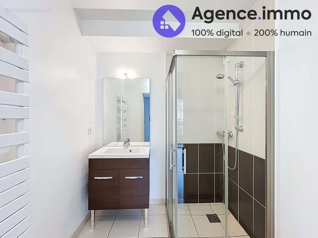 Appartement à SAINT-CYR-SUR-LOIRE