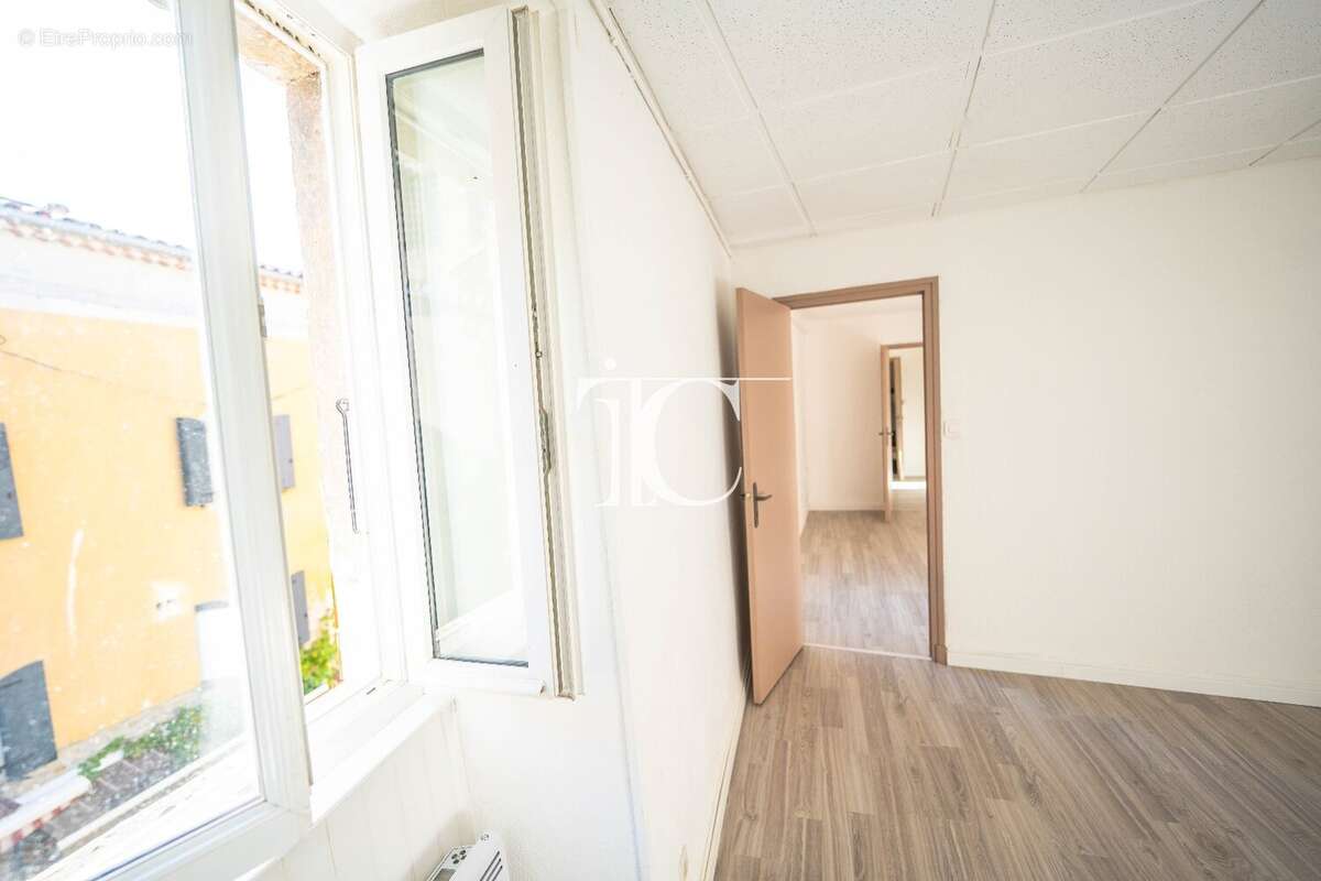 Appartement T3 au Cur du Village des Vans - photo 8