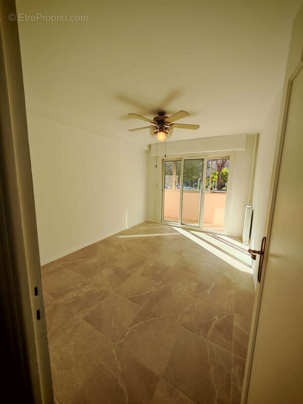 Appartement à MANDELIEU-LA-NAPOULE