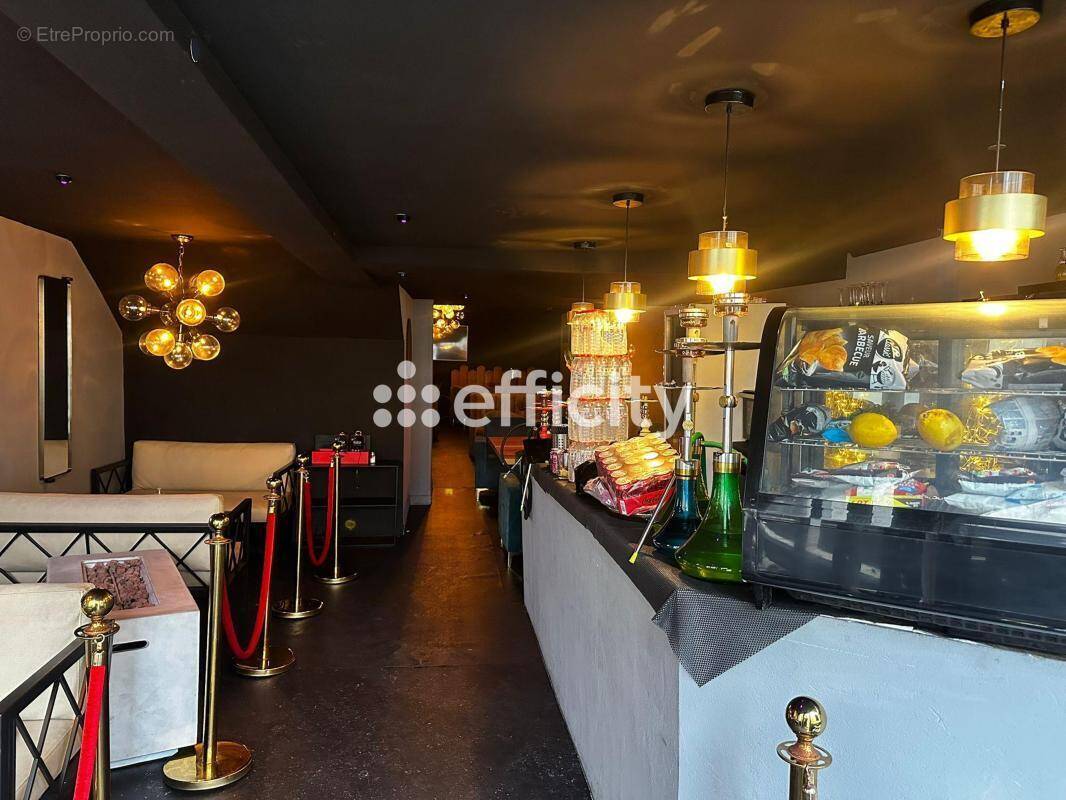 Commerce à LUZARCHES