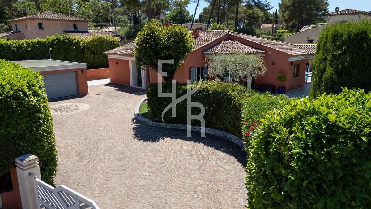 Maison à MOUGINS