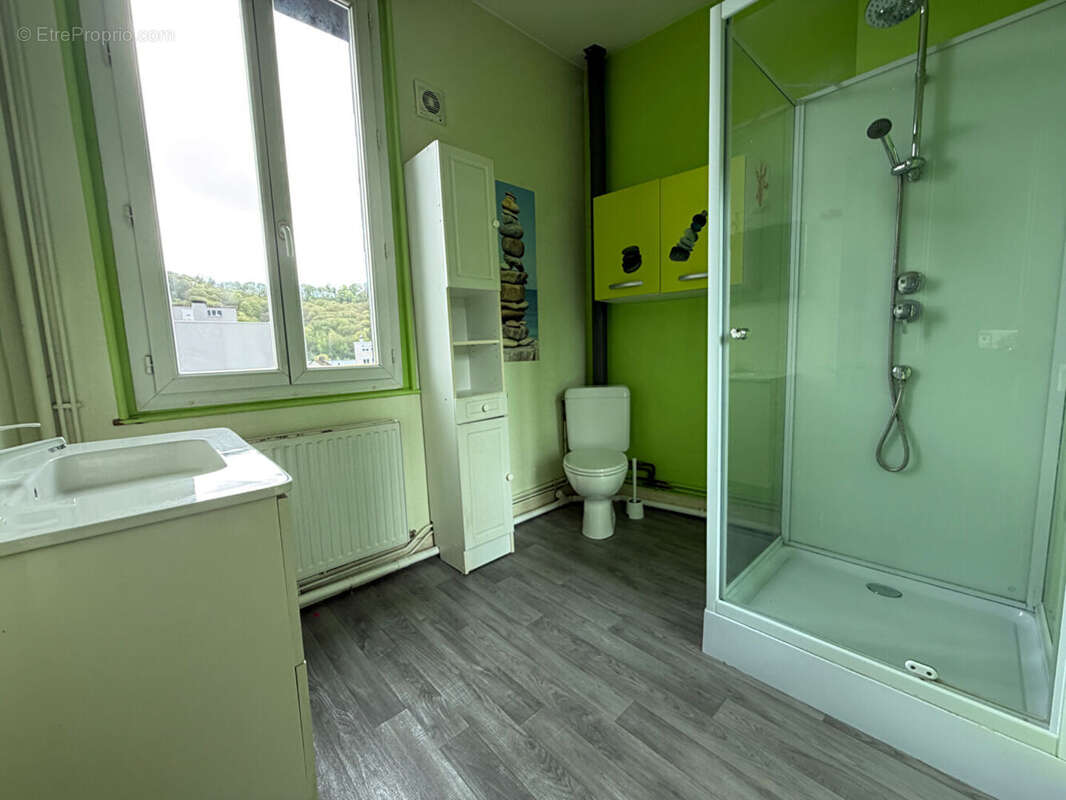 Appartement à LILLEBONNE