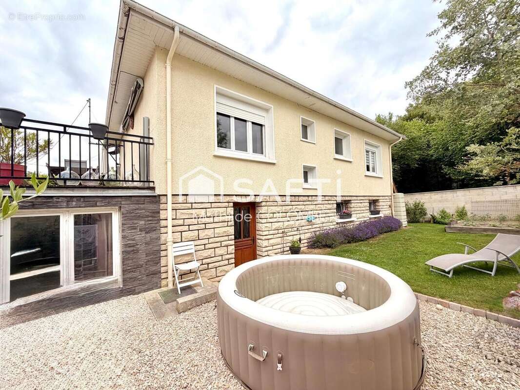 Maison 195 m² à Chatillon-Sur-Marne  - photo 4