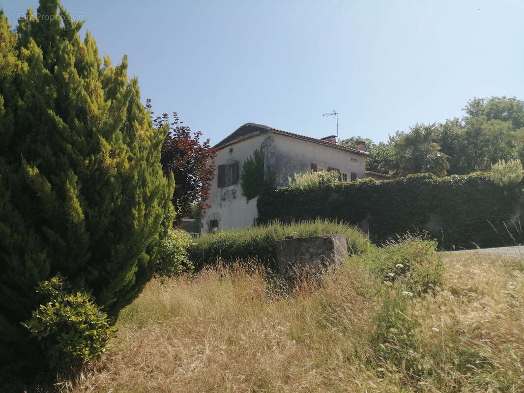 Très belle vue, maison en pierres, une chambre - photo 13