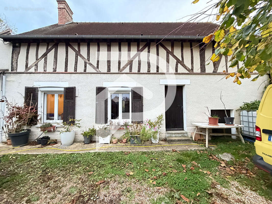 Maison à EZY-SUR-EURE