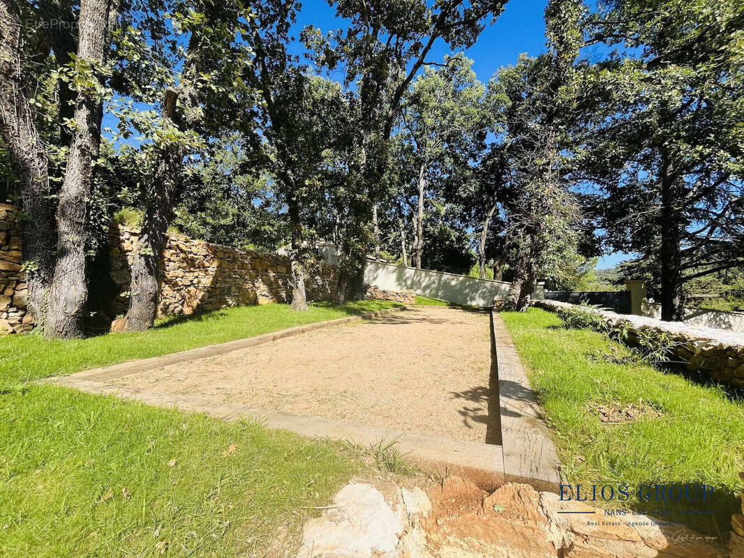 Maison à NANS-LES-PINS