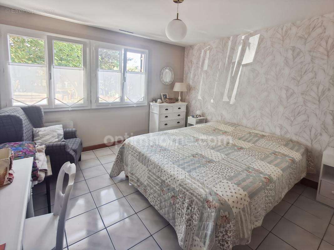 Maison clé en main, 4 chambres, jardin paysagé et gare d'Épernon à 20 min - photo 6