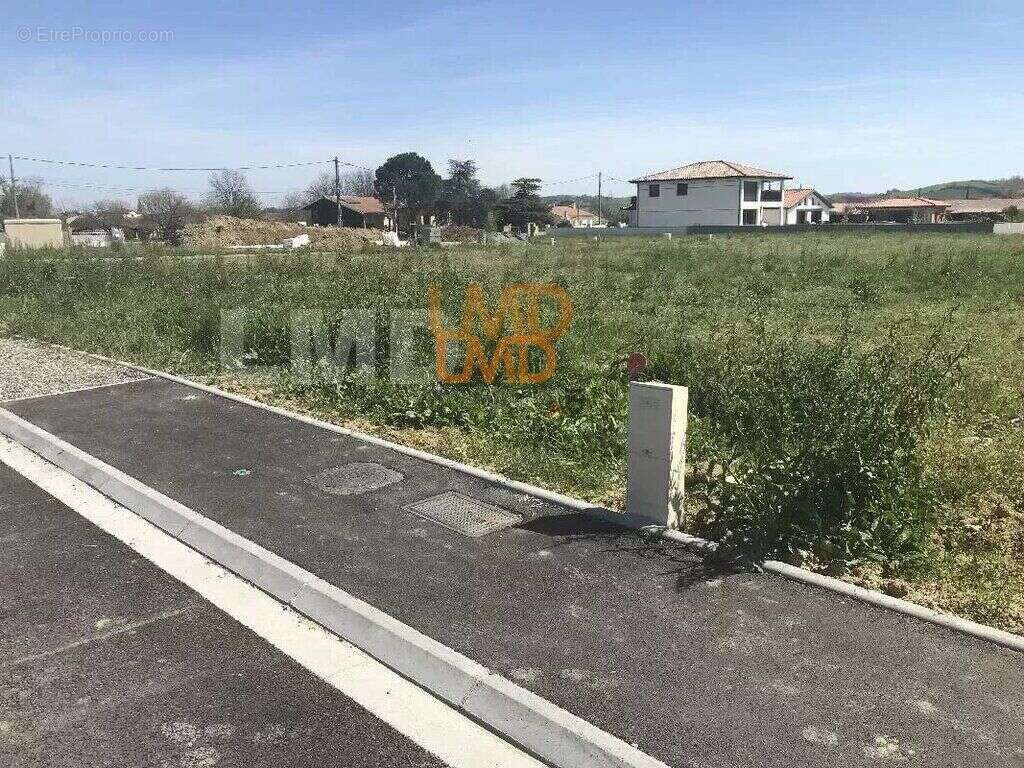 Terrain à RIEUX