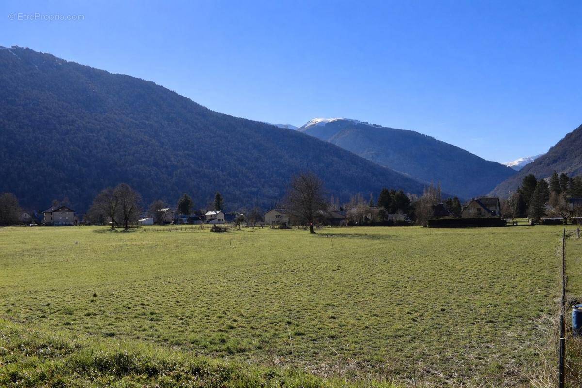 Terrain à MONTAUBAN-DE-LUCHON