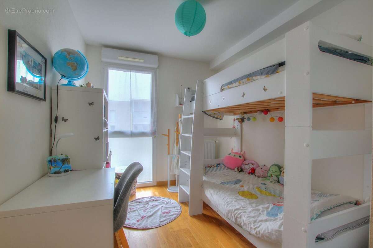 Appartement à SAINT-GENIS-POUILLY