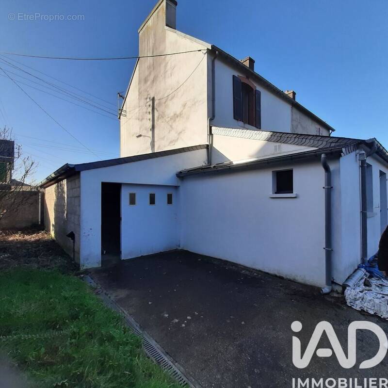 Photo 1 - Maison à CARHAIX-PLOUGUER