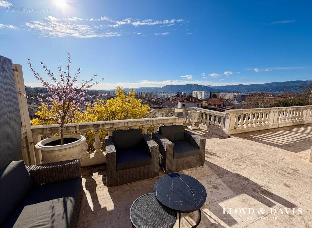 Terrasse panoramique, vue imprenable - Maison à BOURG-LES-VALENCE