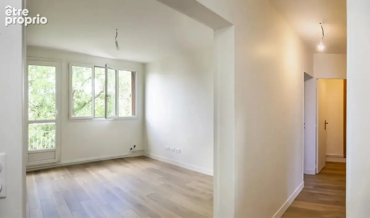 Appartement à LE PLESSIS-TREVISE