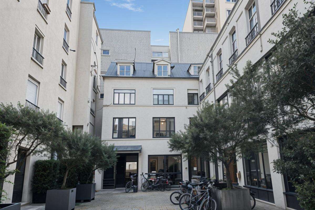 Appartement à PARIS-11E