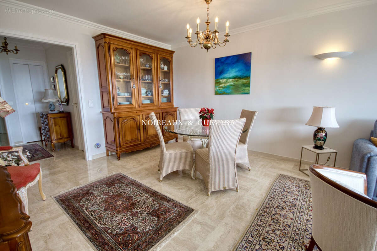 Appartement 80 m² à Le Cannet  - photo 4