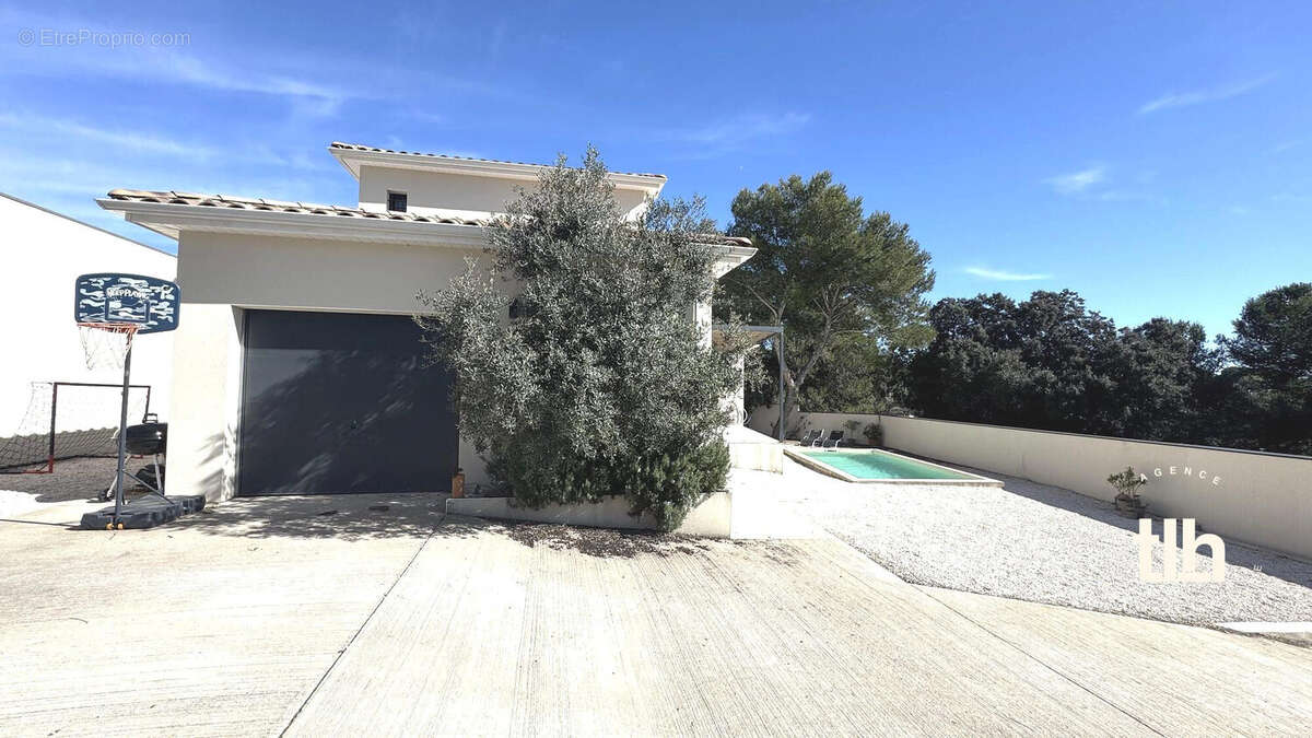 Maison à SAINT-GENIES-DES-MOURGUES