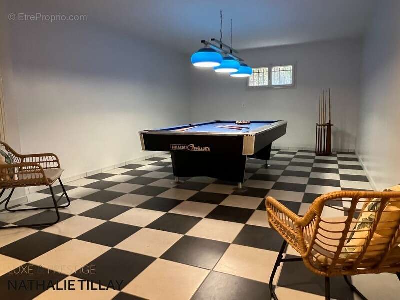 Maison à SAINT-JEAN-DE-BRAYE