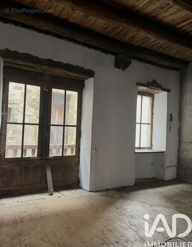 Maison 210 m² à Langeac  - photo 8