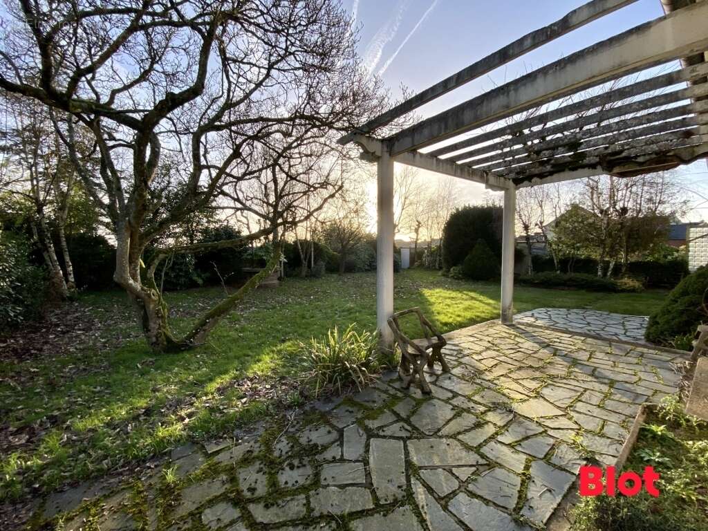 Maison à SAINT-MEEN-LE-GRAND