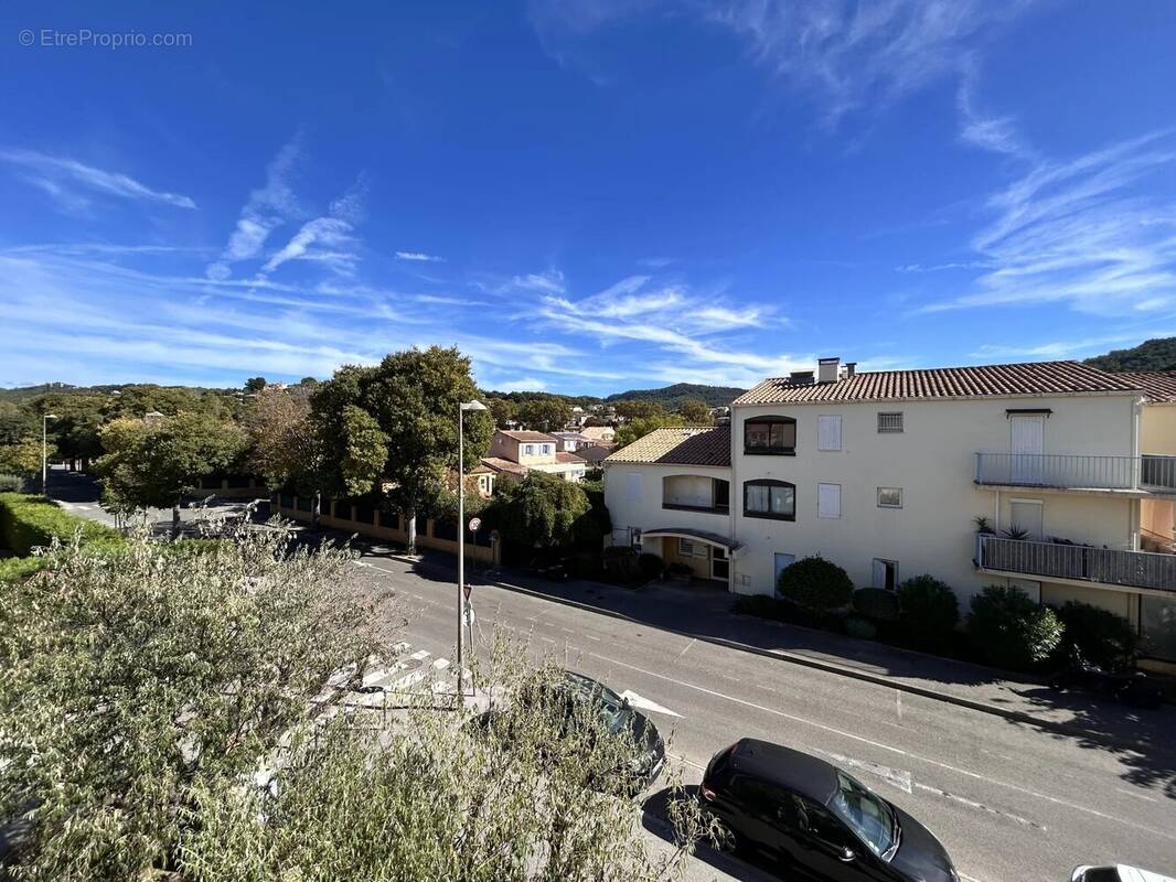 Appartement à SAINT-CYR-SUR-MER