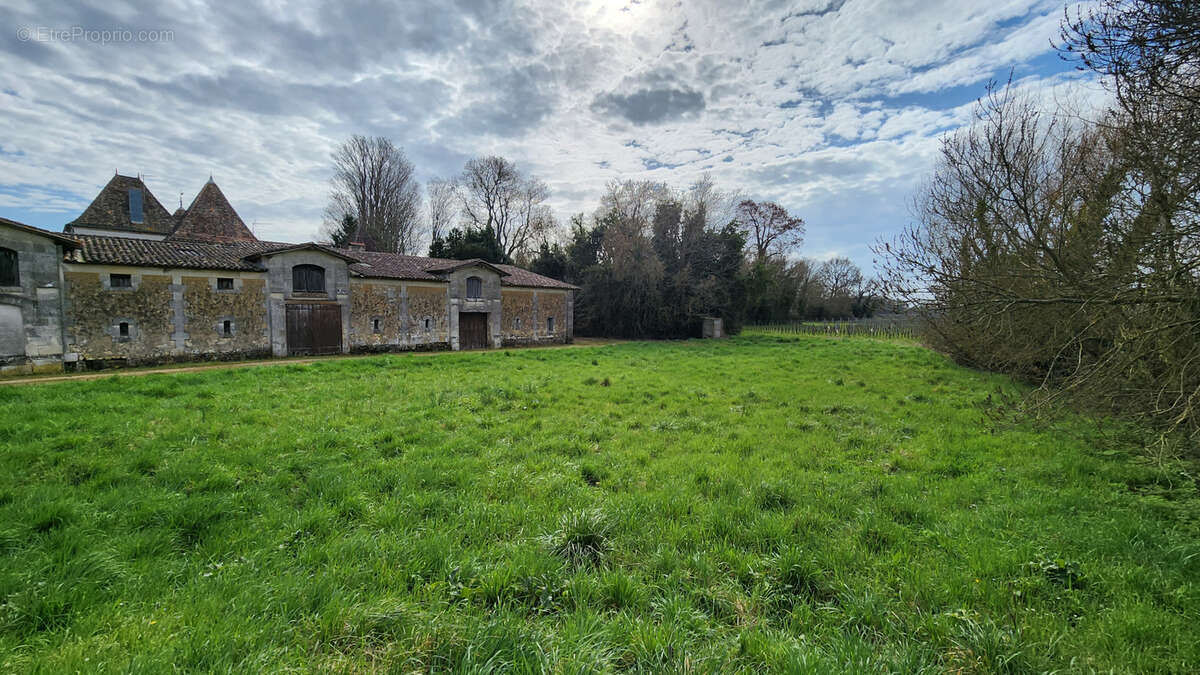 Maison à LUGON-ET-L&#039;ILE-DU-CARNAY