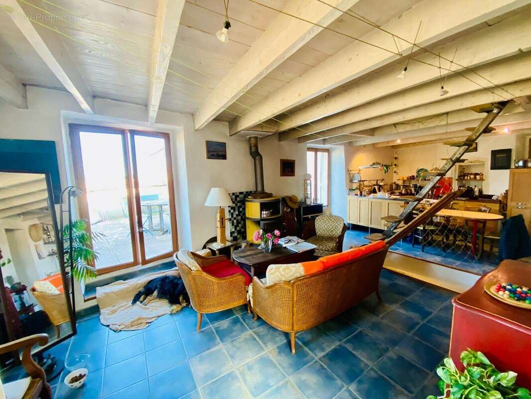 Maison à ESTEZARGUES