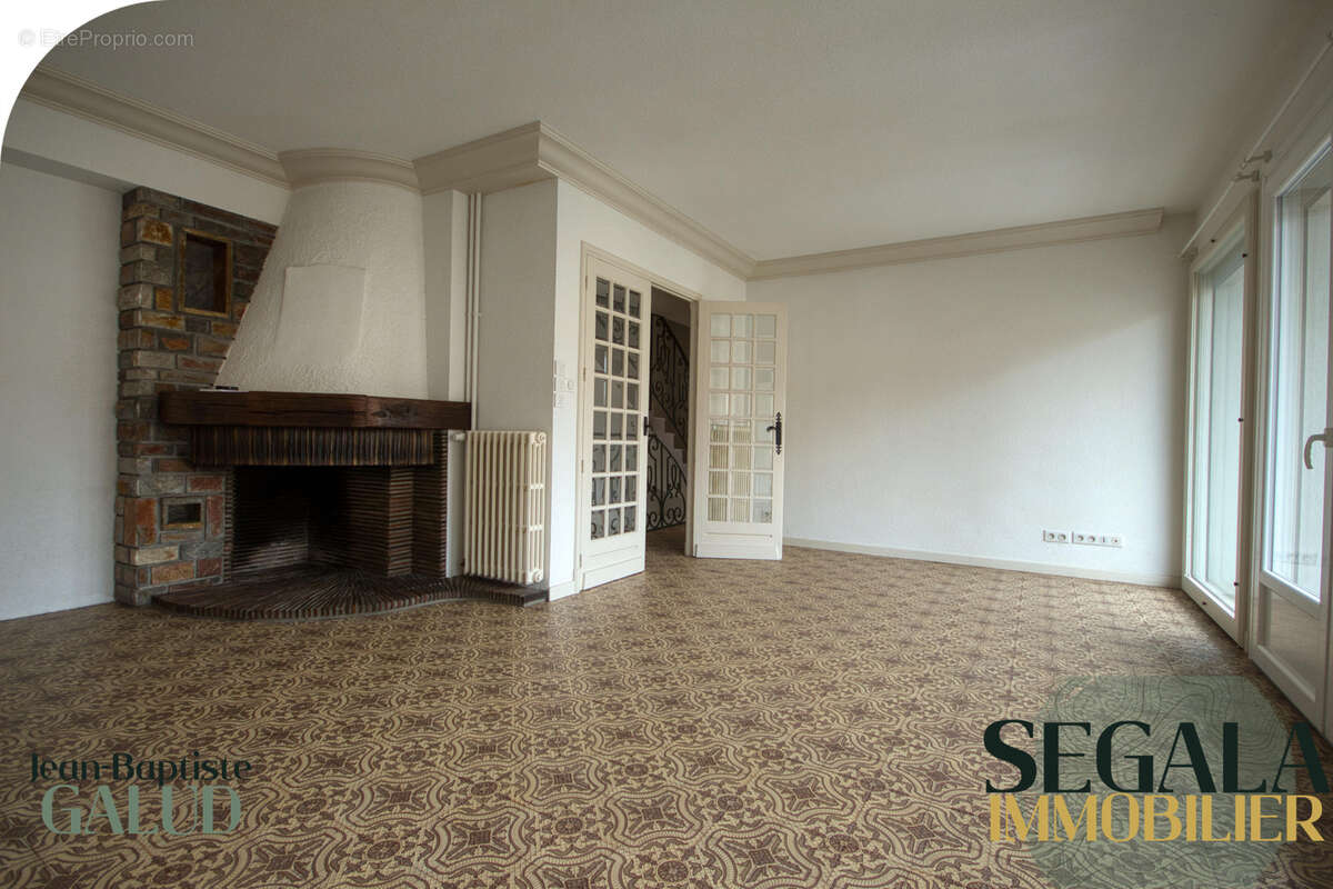 Appartement à CARMAUX