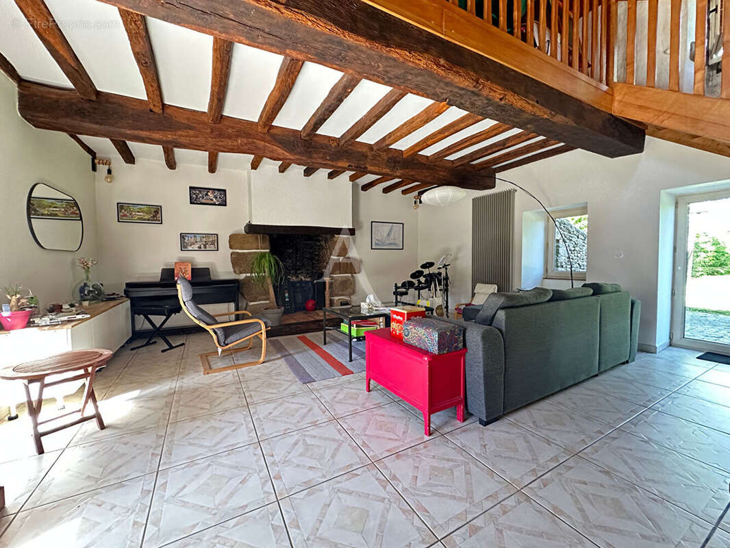 Maison à AIZENAY