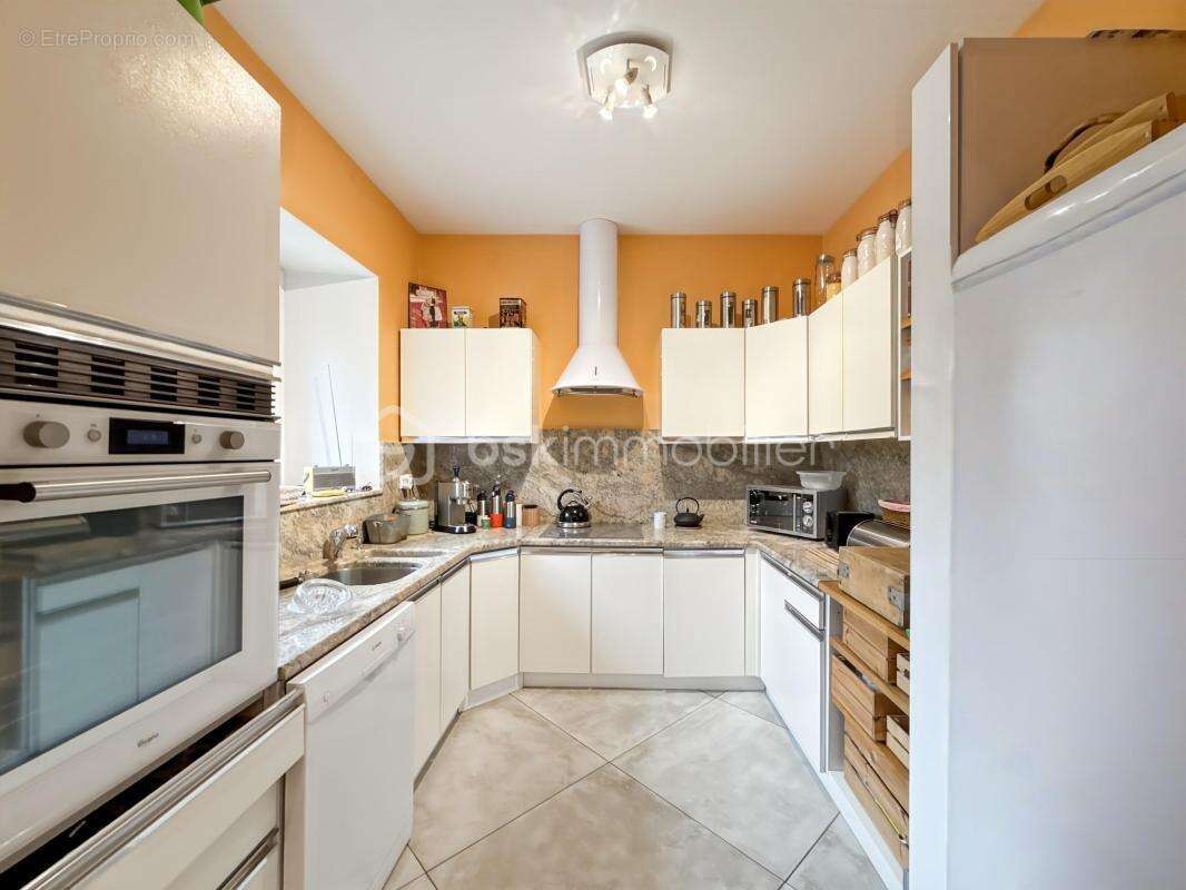 Maison à PLESSIS-SAINT-JEAN