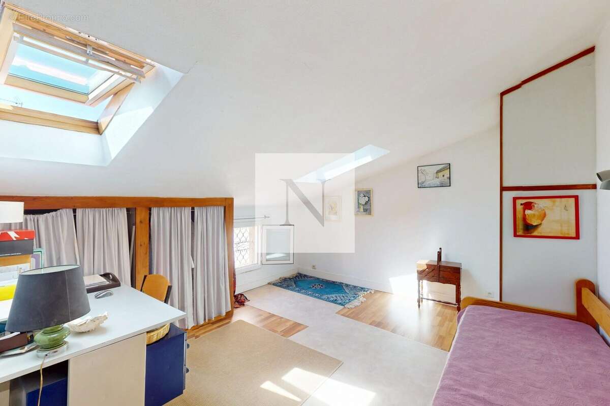Maison 86 m² à La Rochelle  - photo 8