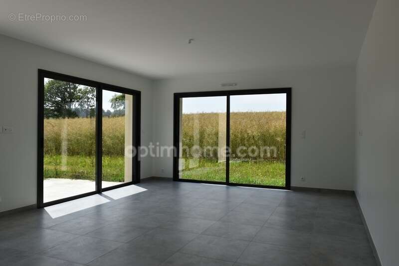 Maison à SAINT-MARCEL