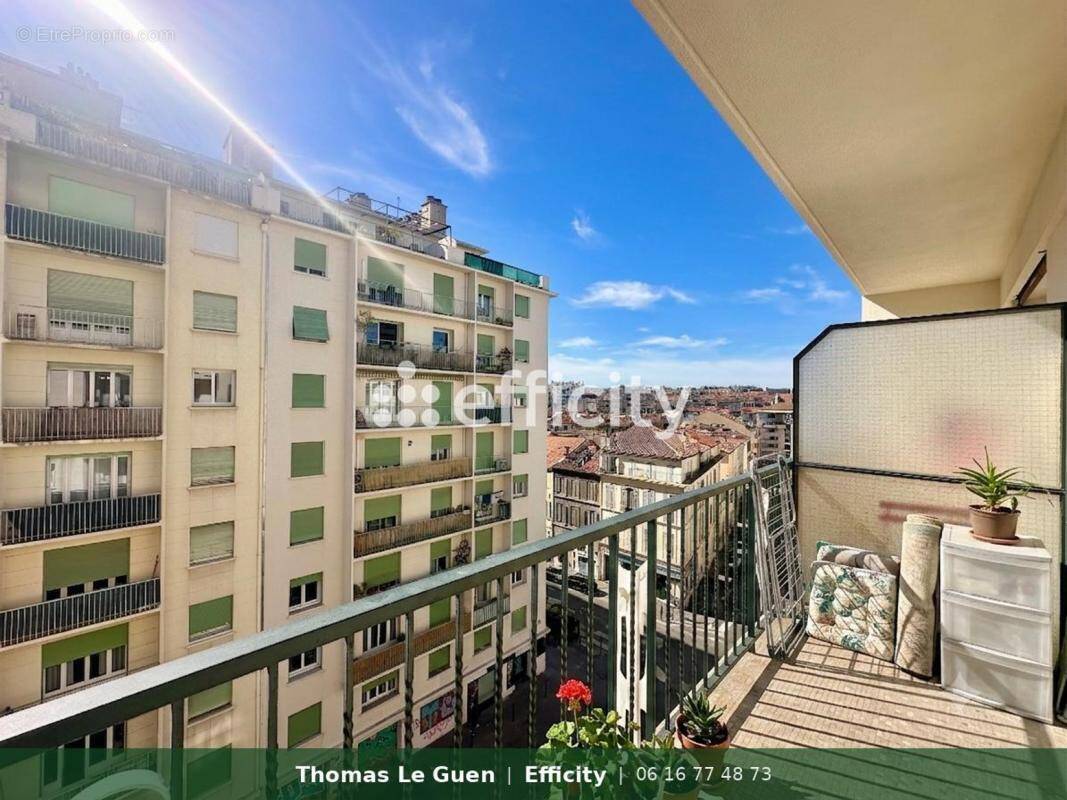 Appartement à MARSEILLE-5E