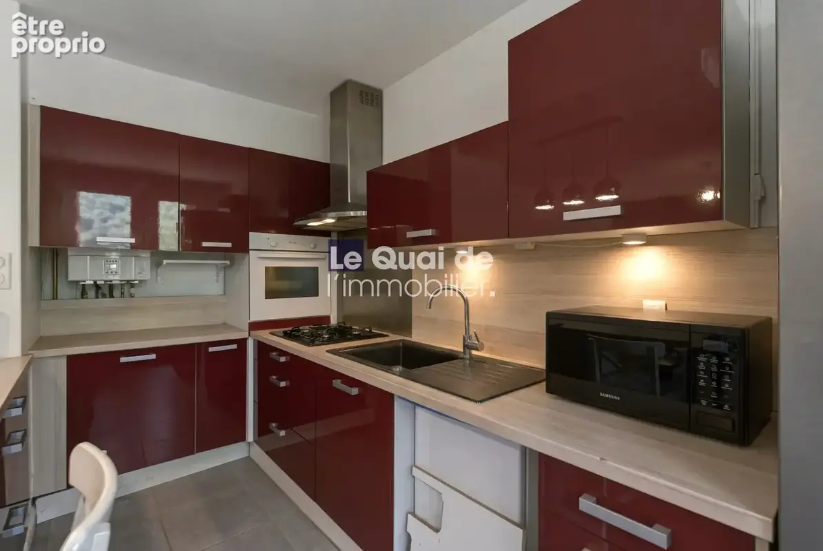 Appartement 70 m² à Saint-Egreve  - photo 4