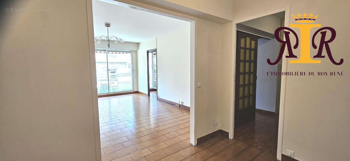 Appartement à MARSEILLE-5E